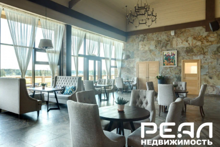 Жилой дом с участком 10.4 сот. ИЖС