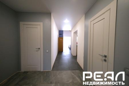 Жилой дом с участком 10.4 сот. ИЖС