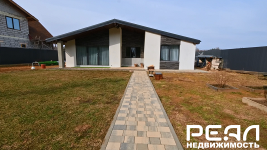 Жилой дом с участком 10.4 сот. ИЖС