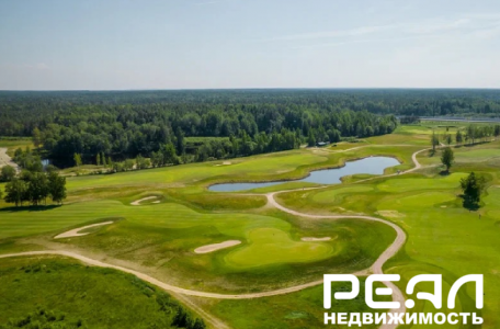 Жилой дом с участком 10.4 сот. ИЖС