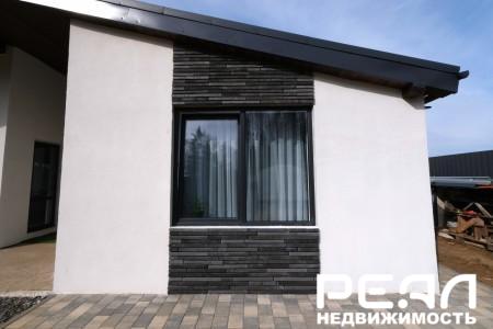 Жилой дом с участком 10.4 сот. ИЖС