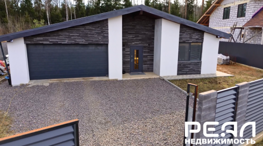 Жилой дом с участком 10.4 сот. ИЖС