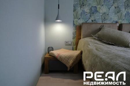 Жилой дом с участком 10.4 сот. ИЖС