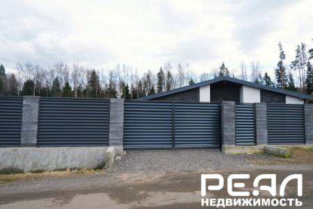 Жилой дом с участком 10.4 сот. ИЖС