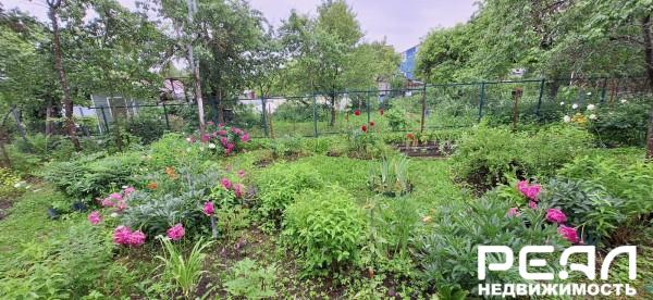 Дача с участком 7.6 сот. в садоводстве