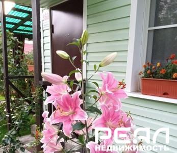 Жилой дом с участком 1 сот. в садоводстве