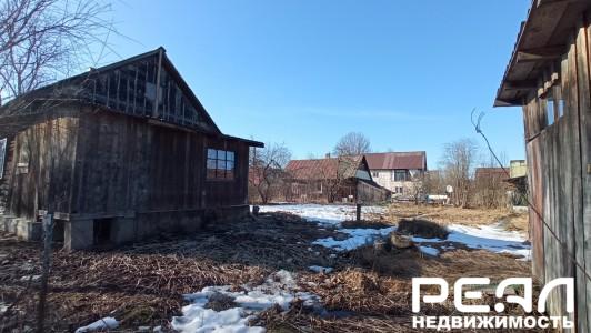 Жилой дом с участком 9.61 сот. ИЖС