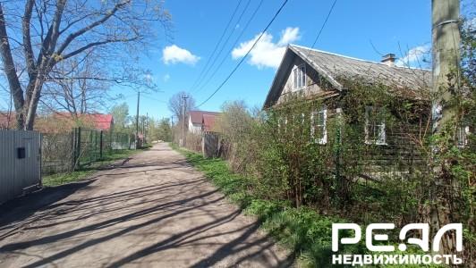 Жилой дом с участком 9.61 сот. ИЖС